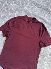 Lululemon Metal Vent Tech Short Sleeve Mock Neck Shirt Men’s S?