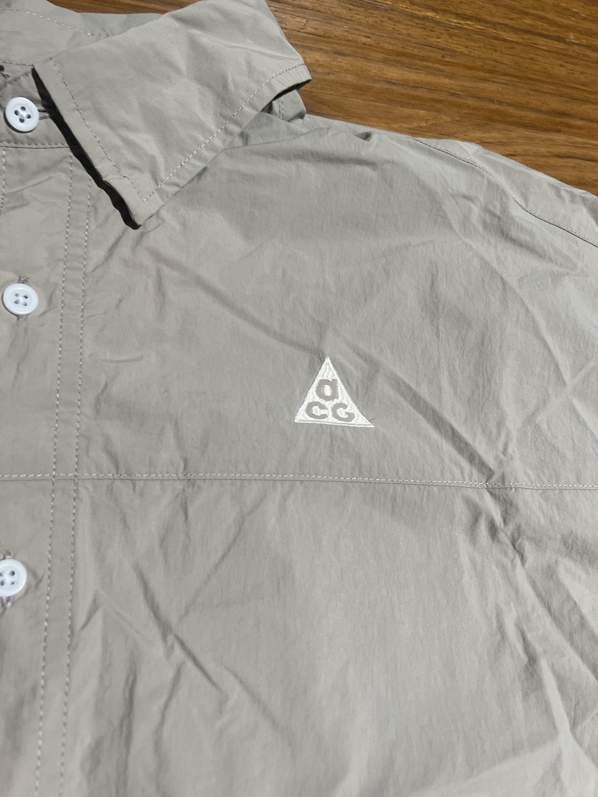 Nike ACG Orb Weaver UV Repel Grey Short Sleeve Shirt size Large HJ2883-009 gallery