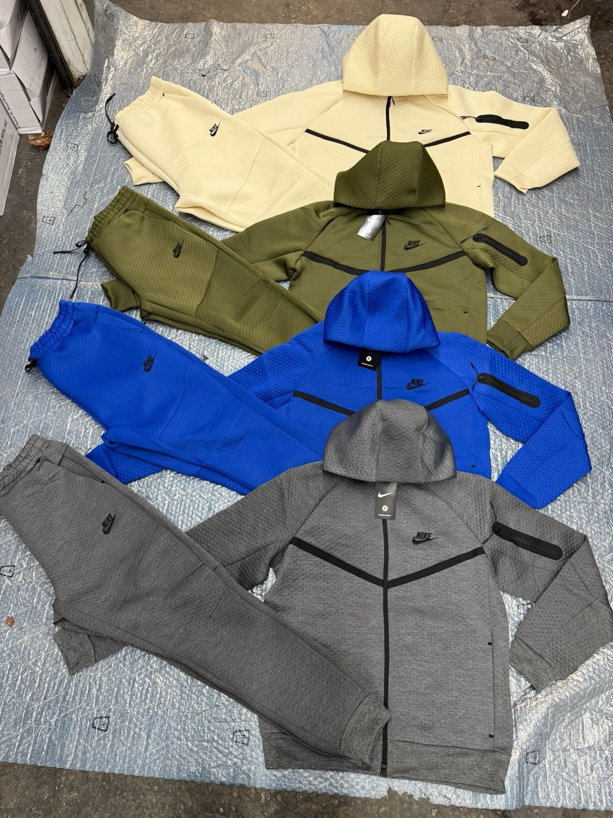 Nike Tech (new Style) The Blue And yellow Are Sold Out But We Have Others gallery
