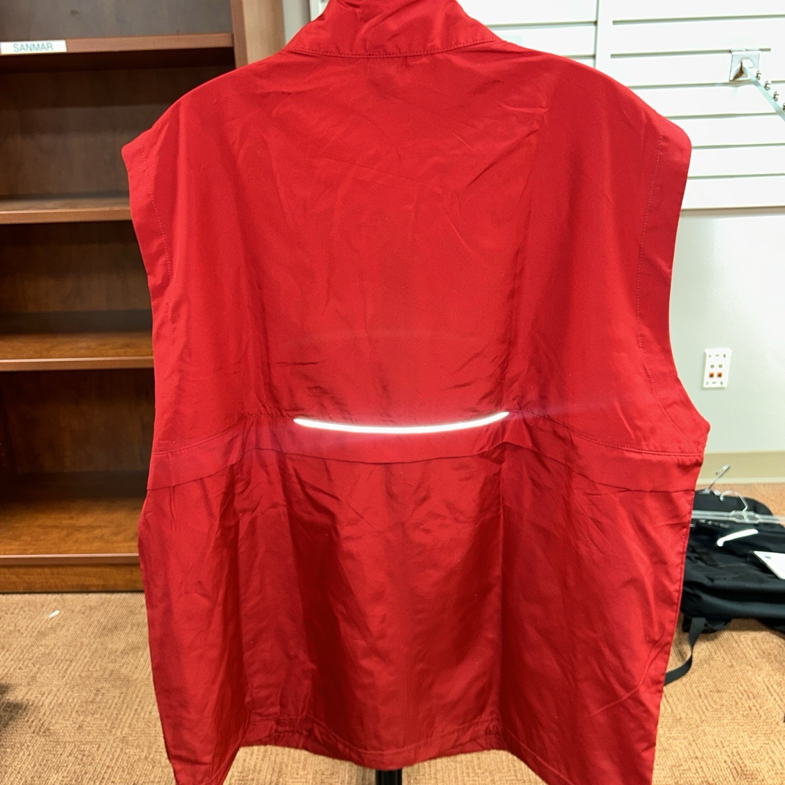 NWT I. Packaging CORE365 CE703 Men's Techno Lite Unlined Vest Red Easy Care gallery