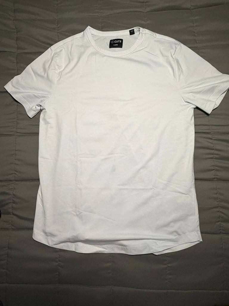 Cuts AO Curve-Hem Tee Small White gallery