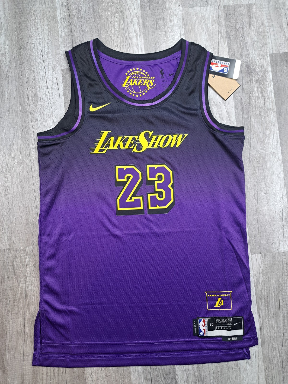 Nike LA Lakers City Edition Lebron James Jersey Men's Size Small RARE NEW gallery