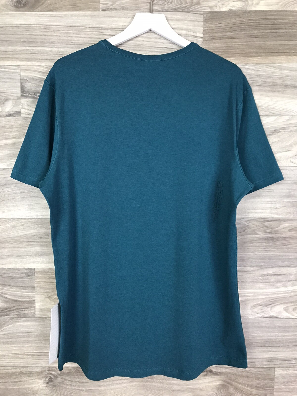 Lululemon 5 Year Basic Tee Shirt Vitasea Size XL Graphic Flow River Laguna 82903 gallery