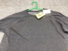 Eastbay Shirt Men’s Medium Black Baseball Performance Training