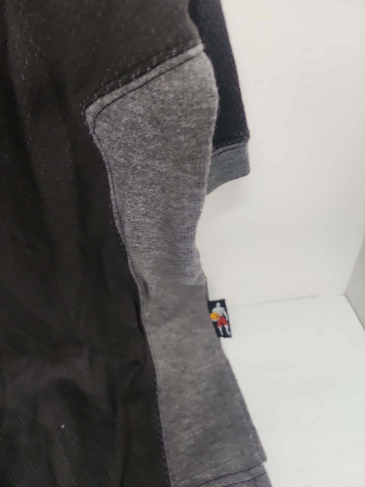 And 1 Men's Basketball Graphic Shirt Black/Gray Size Large New!!! gallery