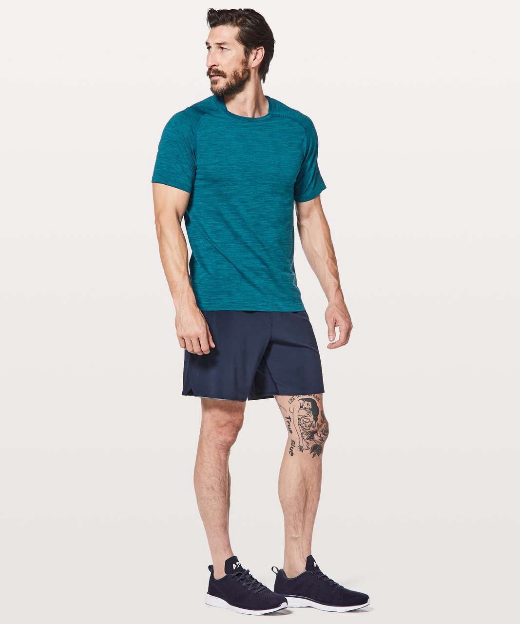 Lululemon Metal Vent Tech Surge Short Sleeve Night Diver/Capri Size XL gallery
