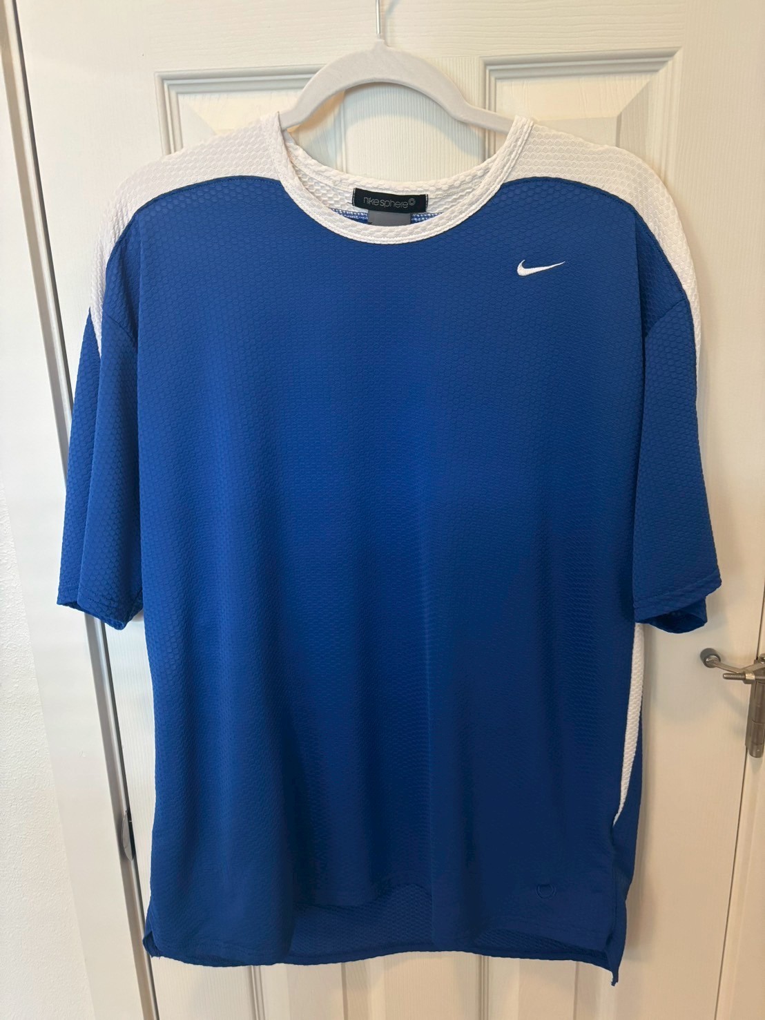 Vintage Grey Tag Nike Sphere Dry Blue White Shirt Size L gallery