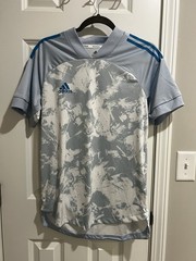 Men’s Adidas Soccer Shirt Size Medium Light Blue Prime Blue Short Sleeve