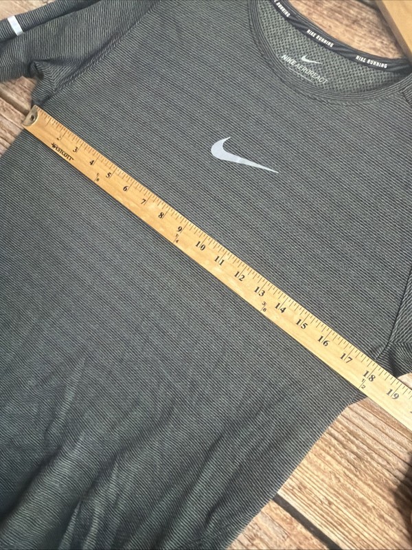 Nike Aeroreact Shirt Mens Large (FITS SMALL) Running Crewneck Active READ gallery