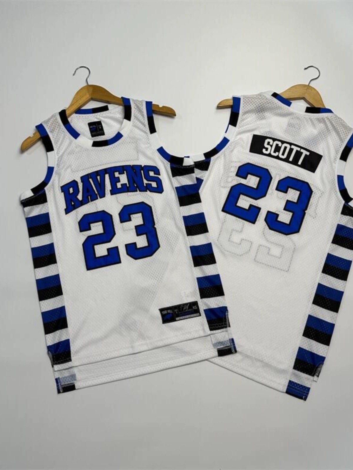 Authentic One Tree Hill Nathan Scott basketball jersey, James Lafferty, S-3XL gallery
