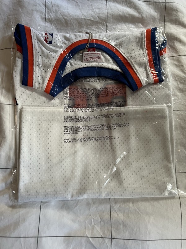 Mitchell & Ness Patrick Ewing NY Knicks 1985/86 Hardwood Classics Mesh Jersey XL gallery