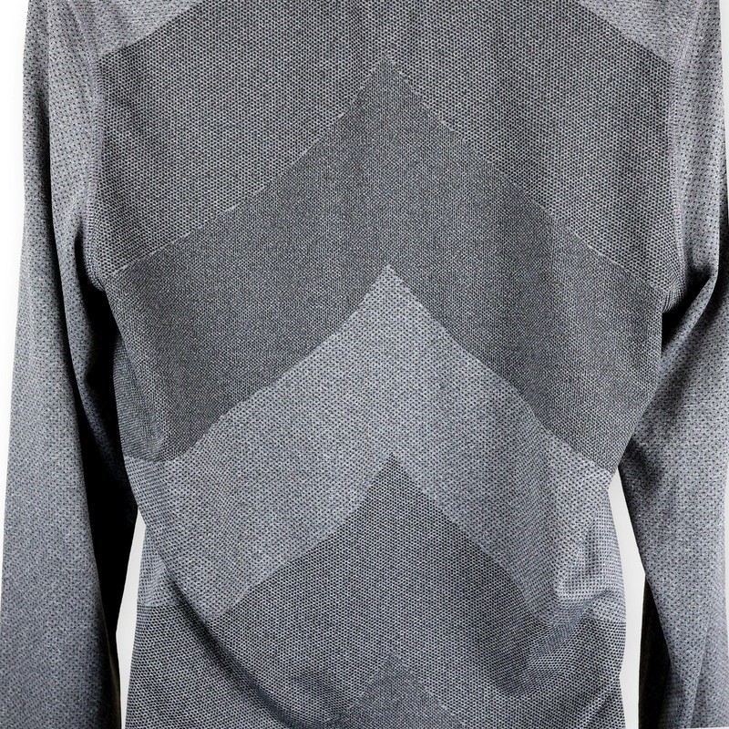Danskin Now Gray Chevron Back Longsleeve Tee L gallery