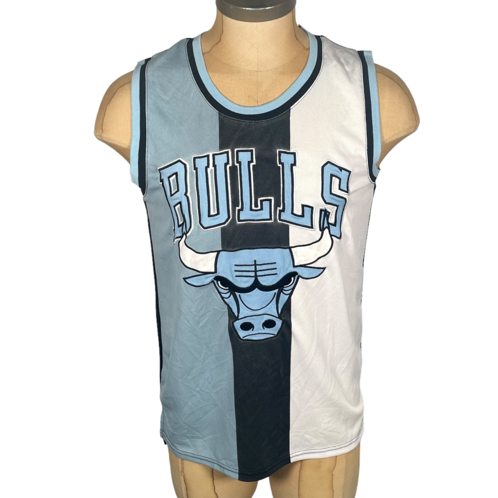 Vintage NBA Chicago Bulls Limited Edition Big Logo Basketball Tank Top Size S gallery