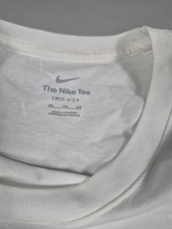 Nike Dri-FI Kobe Bryant Black Mamba White T-shirt Mens White 2XL gallery