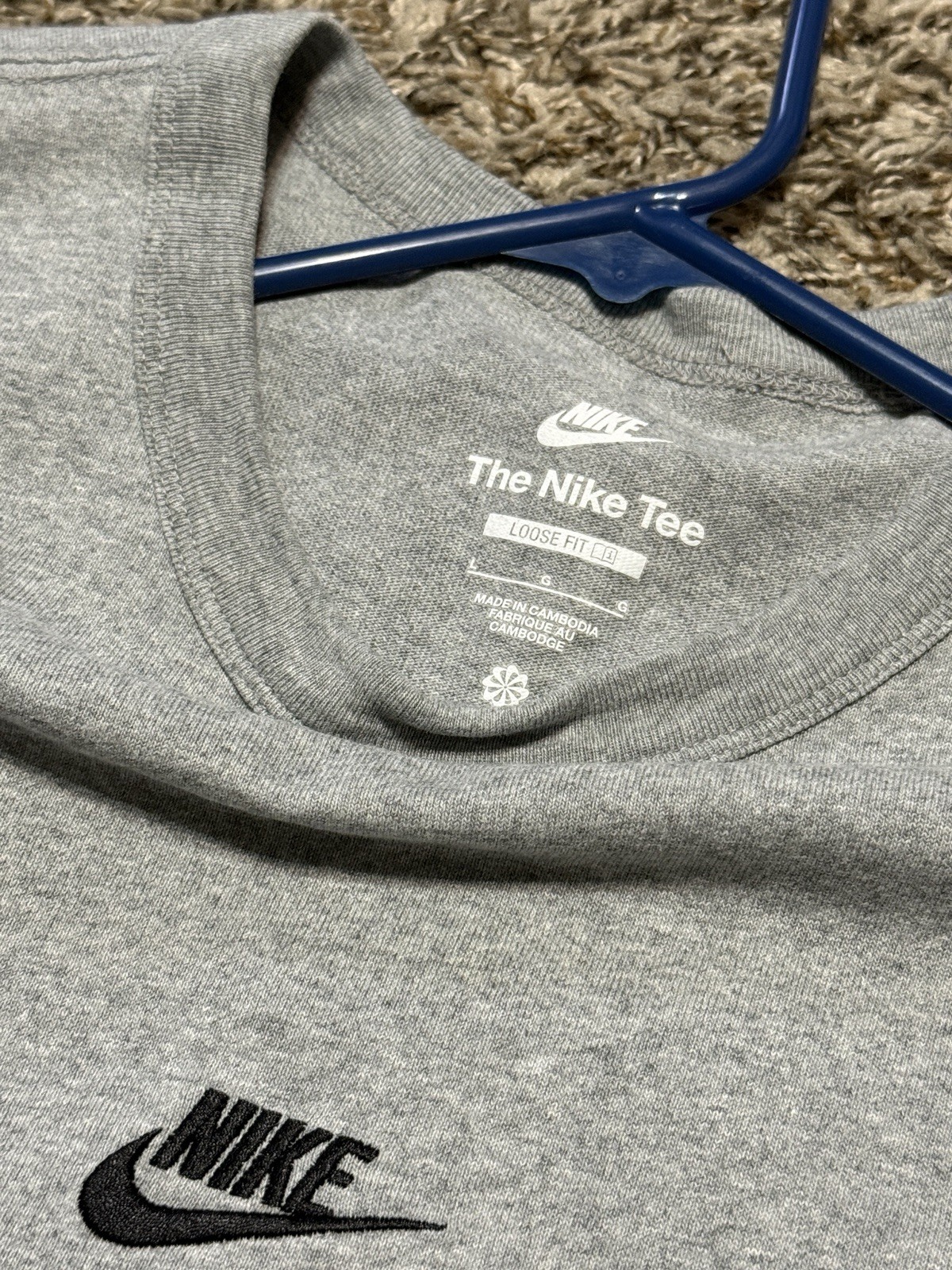 Nike Sportswear Premium Essentials Dri Fit T Shirt Gray - Large gallery