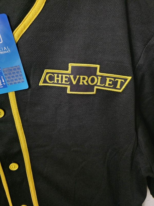 NWT Chevrolet Baseball Jersey Shirt Size Large Cars Sports Classic Black Yellow gallery