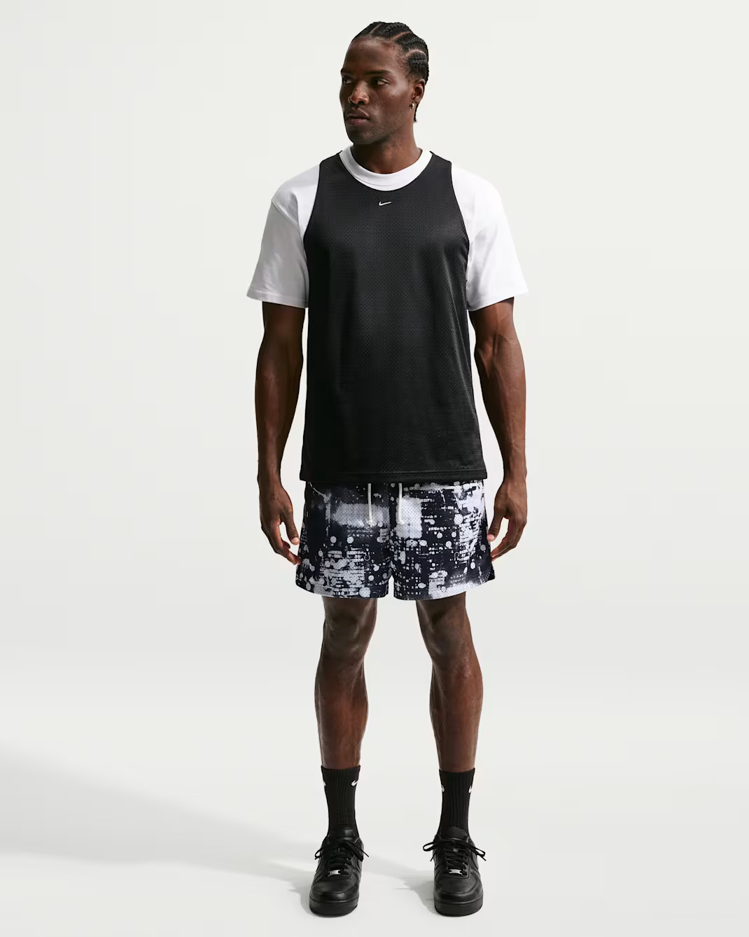Nike Standard Issue Men's Practice Mesh Basketball Jersey gallery