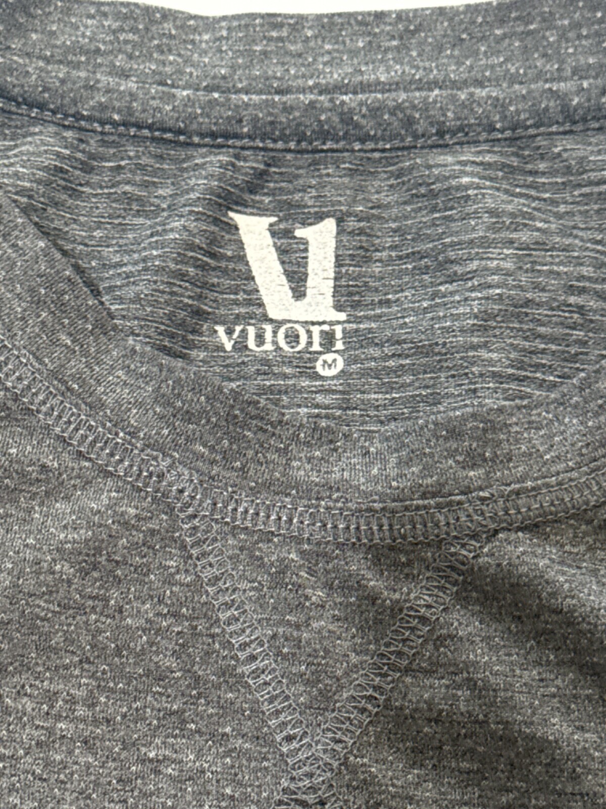Vuori Performance Pocket Tee Mens Medium Heather Gray Breathable gallery