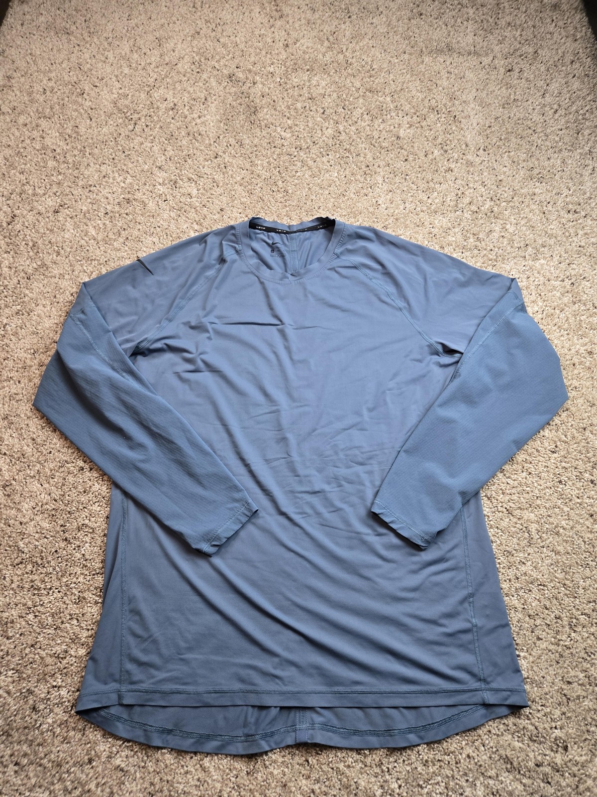 Nike Training Shirt Mens 2XL Blue Long Sleeve Lightweight Stretch BQ0588-418 gallery