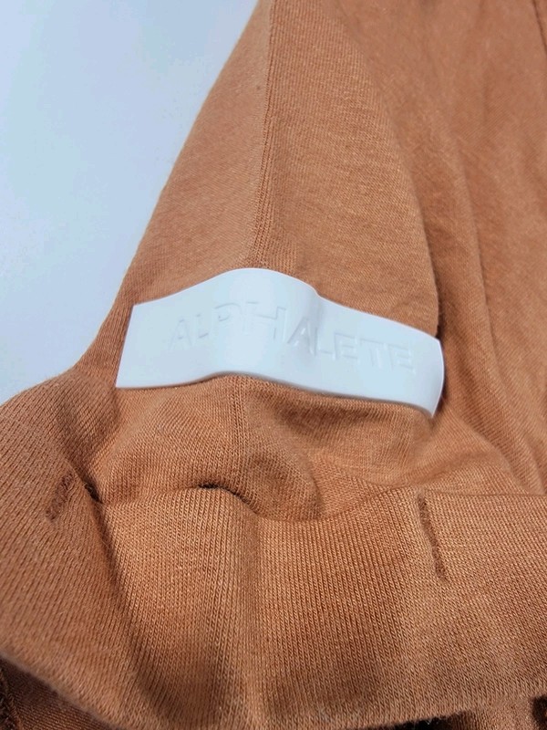 NEW Alphalete Men’s Workout Pocket T-Shirt Large Fitted Brown Stretch Gym NWT gallery