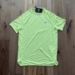 NWT Under Armour Mens Medium Trail Run Morph Green Short Sleeve Shirt 1383239
