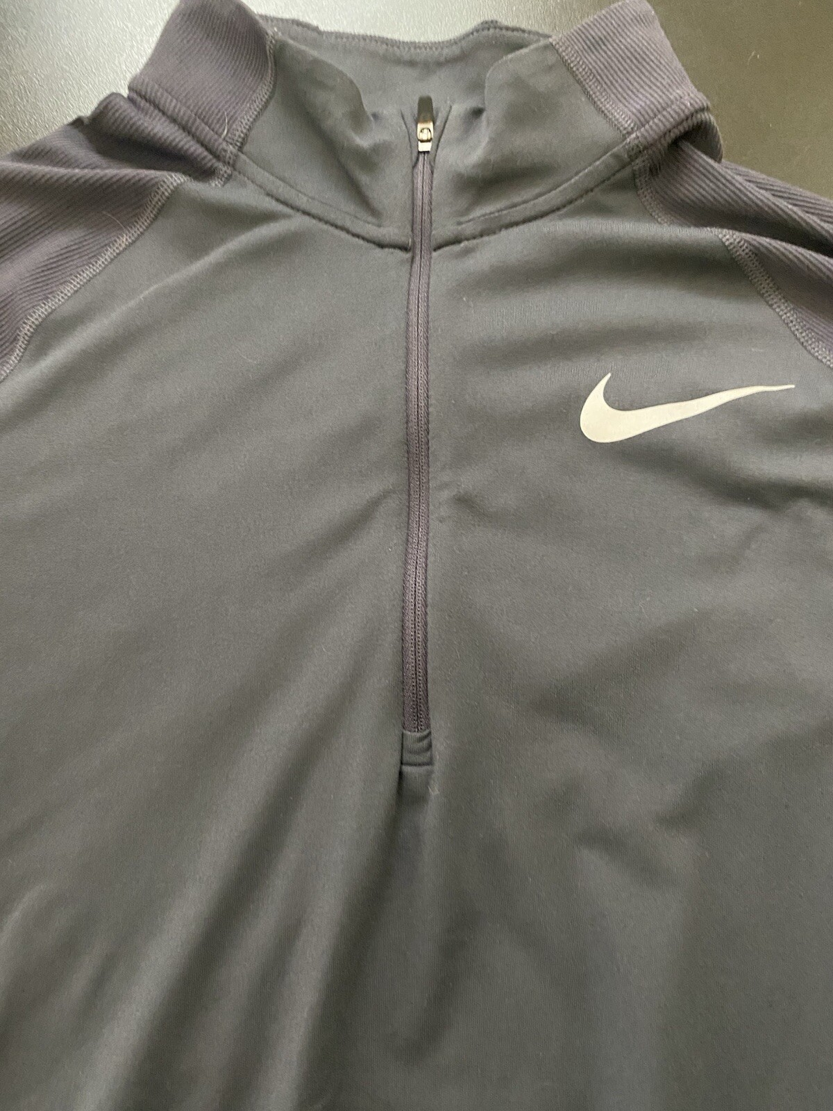 Nike Youth Medium Dry Fit Half Zip Long Sleeve Gray Pullover gallery