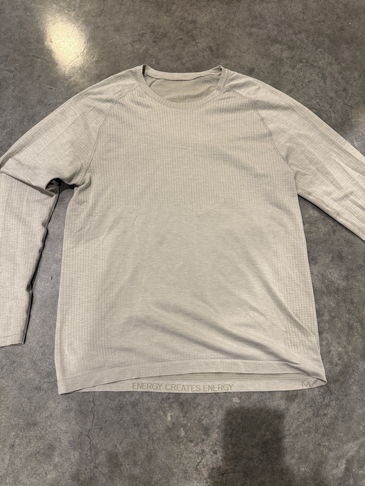 Lululemon Medium Metal Vent Tech Long Sleeve gallery