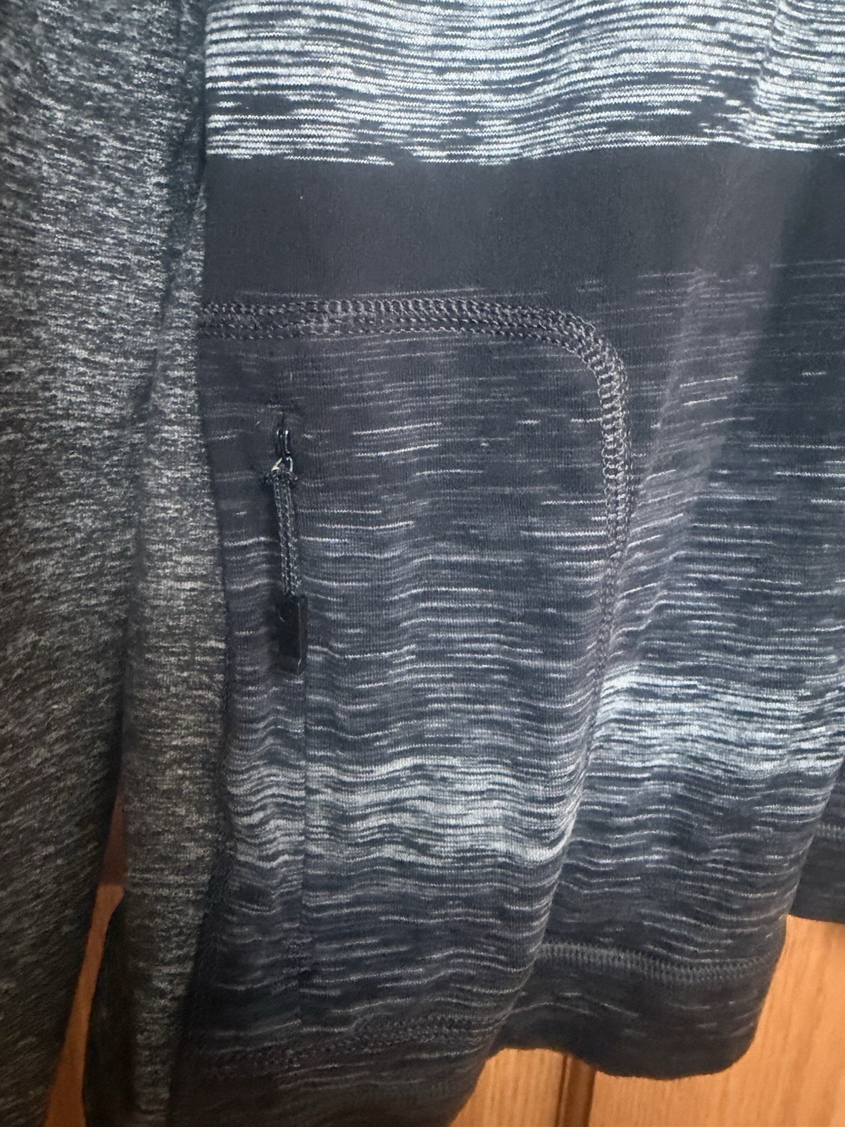 Lululemon Speed 1/4 Zip Universal Stripe Black Soot/ Light Wht Soot Sz Xxl EUC gallery