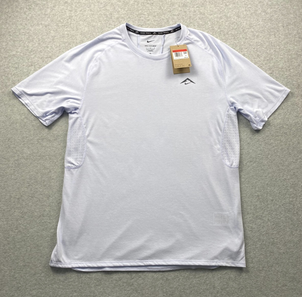 Nike Trail Men's Size Large Dri-Fit ADV Solar Chase Running Shirt HJ3580-085 gallery