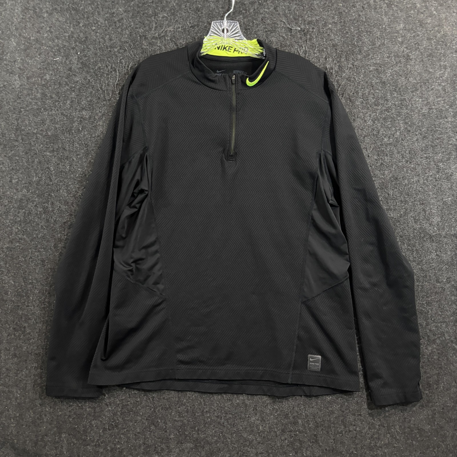 Nike Pro Pullover Men's XL Black Fitted Dri-FIT Chevron 1/4 Zip Thumb Holes gallery