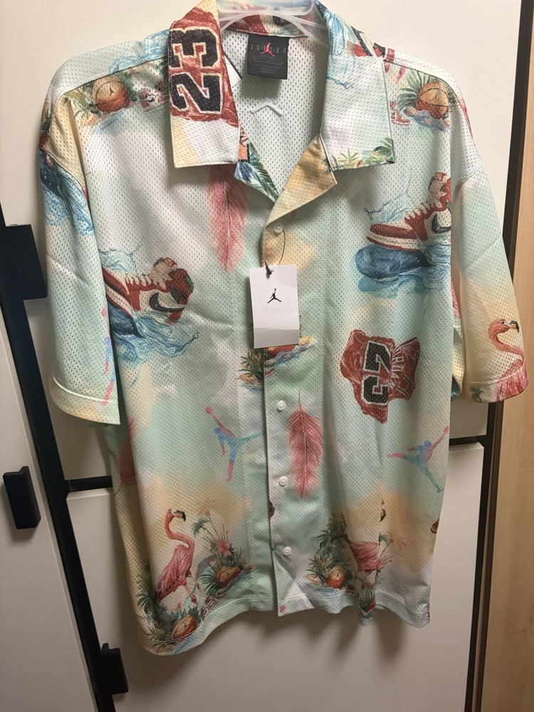 Air Jordan Essentials Mens Medium Camp Shirt Printed Mesh New IB3007 133