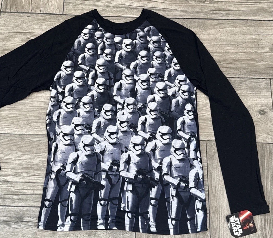 2015 Star Wars Performance Tee Stormtroopers Long Sleeve T-Shirt Size XL gallery