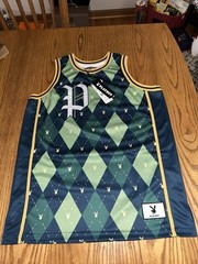 PLAYBOY#1 MEN’S ARGYLE PATTERN BASKETBALL JERSEY XL (RARE)
