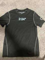 2DAY:2MORROW:4EVER 2:24 Logo Men’s Black Athletic Stretch Tee Crew M