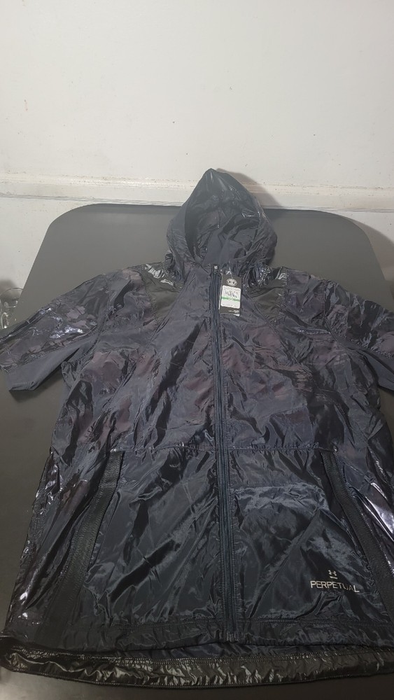 Under Armour Perpetual Windbreaker Training Running Jacket Sz L NEW 1327398 001