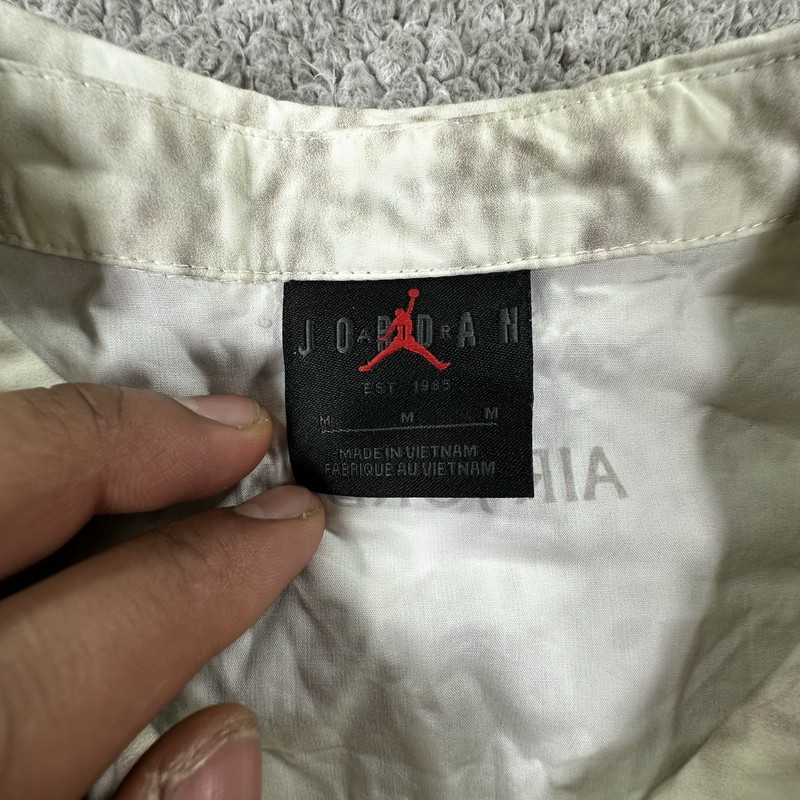 Nike Air Jordan 85 Camp Shirt Short Sleeve Casual Men’s Size M gallery