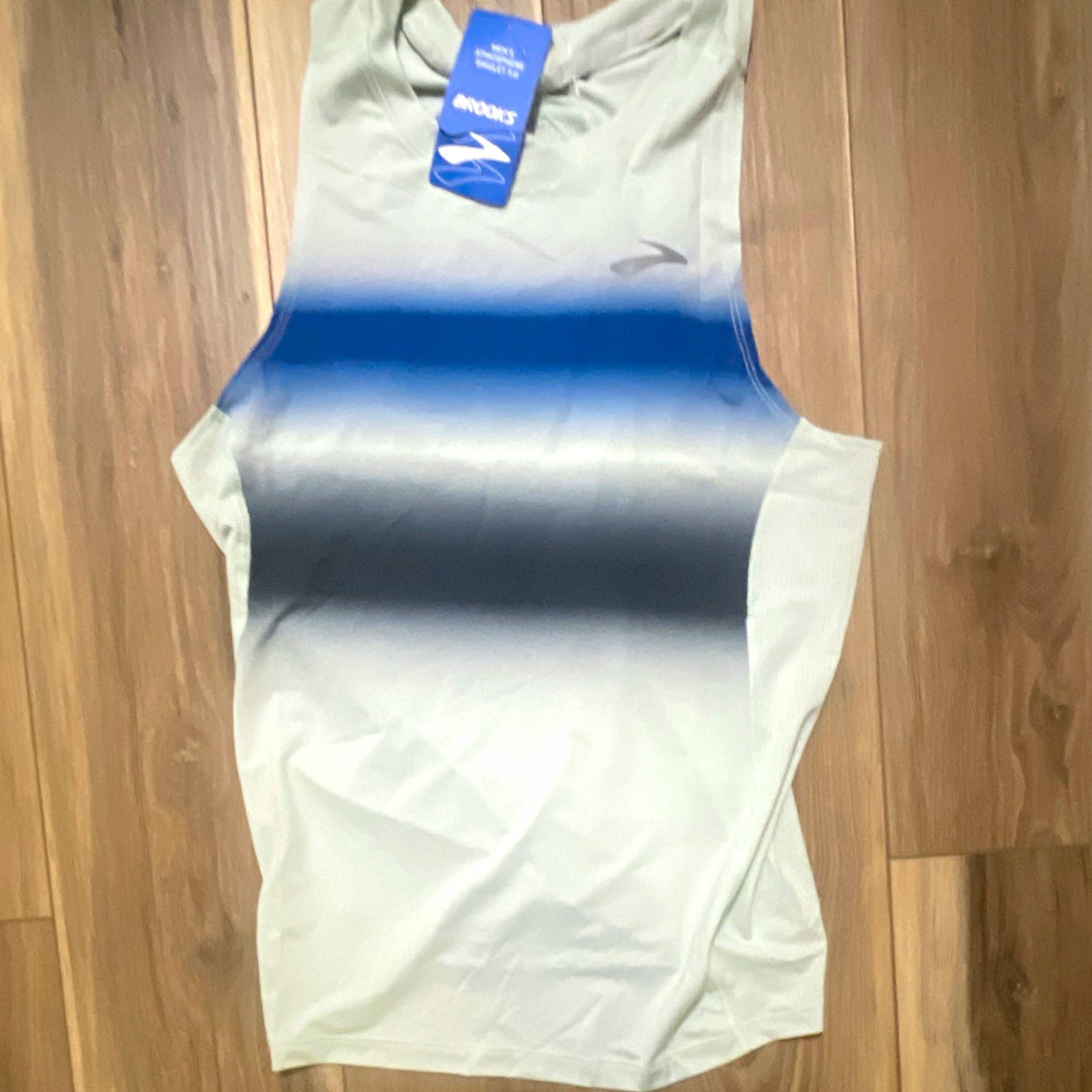 Brooks Men’s M Running Tank Top Sleeveless Crew Lightweight Gradient Logo gallery