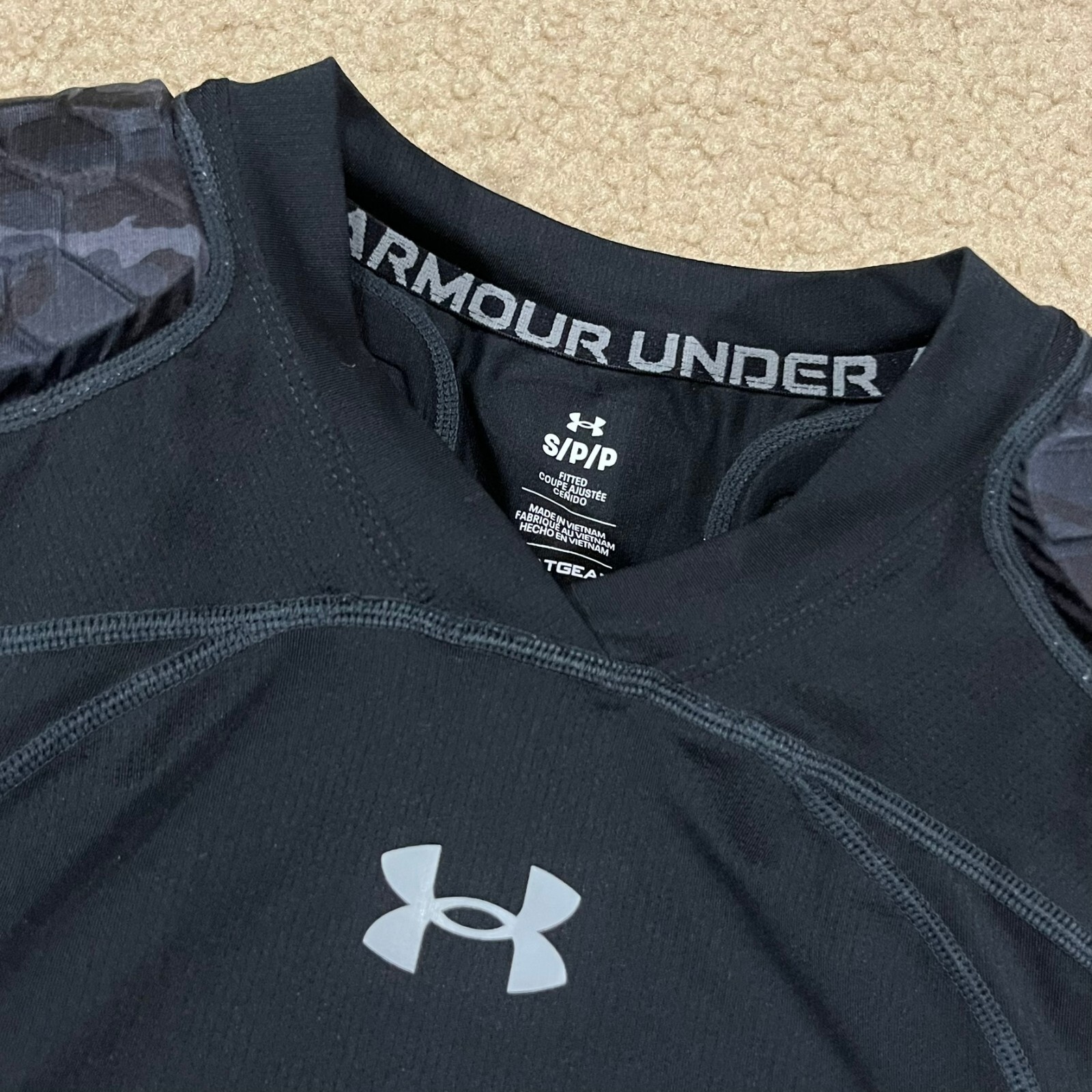 Under Armour Mens Hex Gameday Armour Pro 5 Pad Top Black Size Small gallery