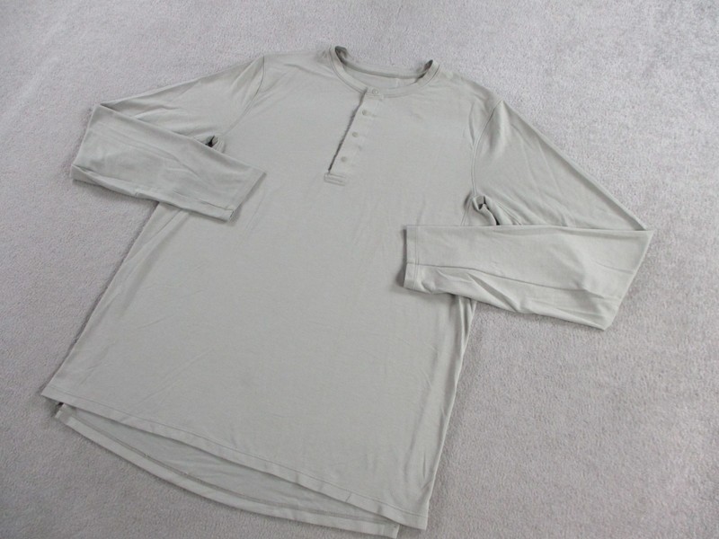 Lululemon Shirt Mens Medium Gray Henley Tech Performance Snap Button Long Sleeve gallery