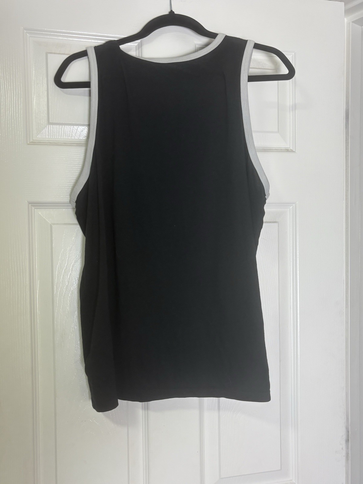 Nike Black and White Tank Top Mens Size Large Center Swoosh gallery