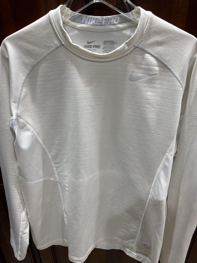 Nike Pro Men XL Heat Gear White HO150408LMS Fitted Pullover Base layer