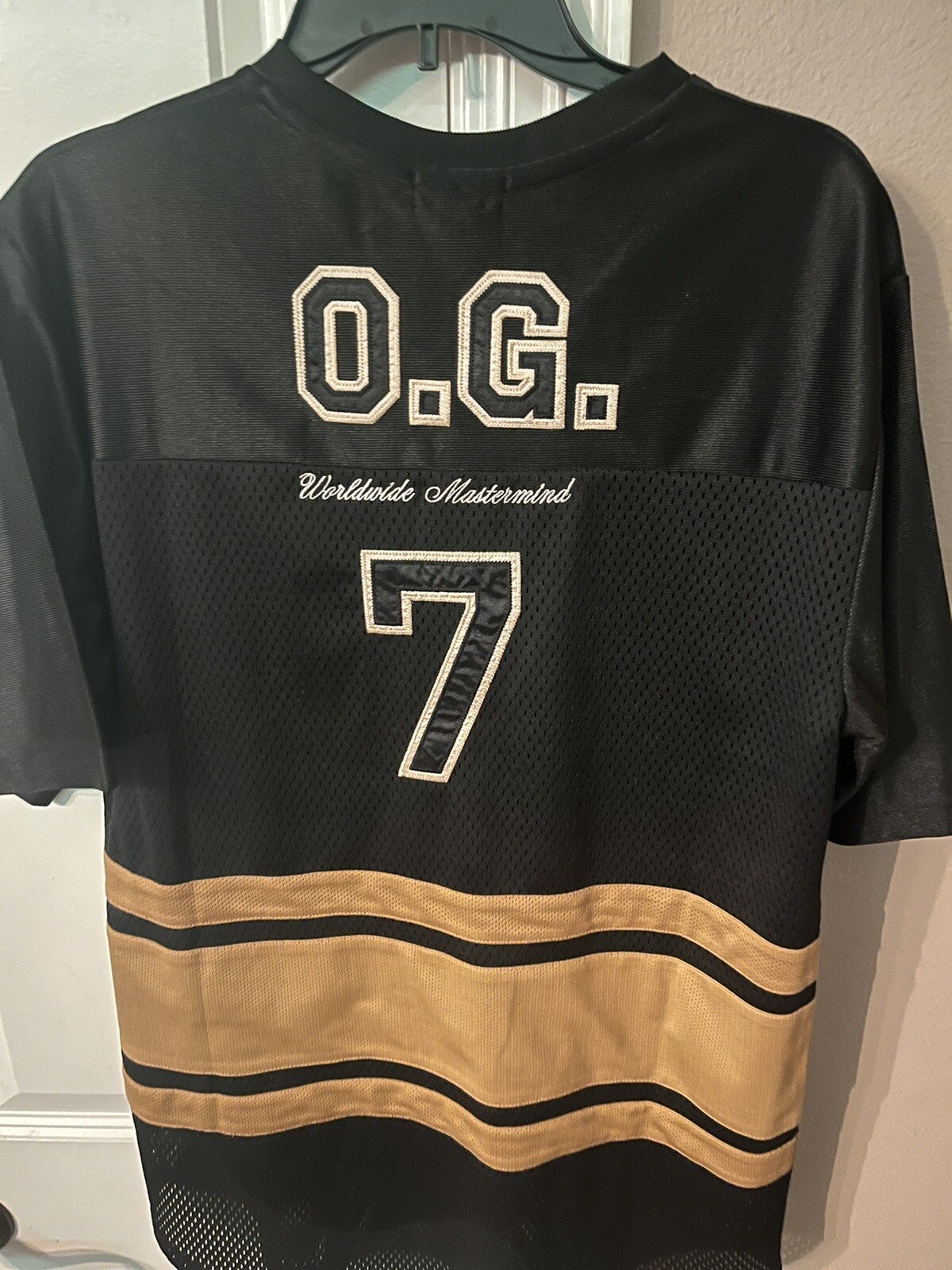 Forever 21 Men XXIX Invincible Jersey Small gallery