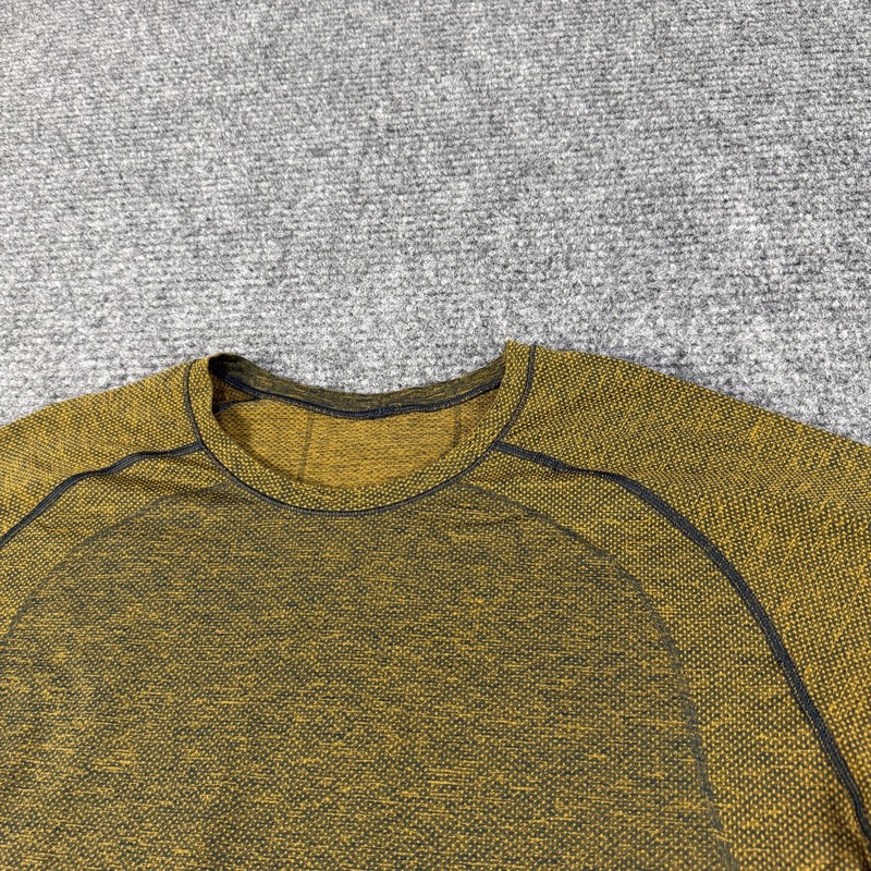 Lululemon Shirt Mens XL Green Yellow Seamless Athletic Training Live In Practice gallery