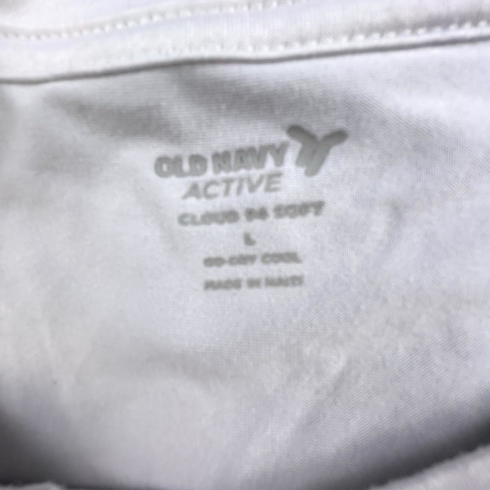 Old Navy Active T-Shirt Men’s L White Cloud Soft Performance Hustle NYC Graphic gallery