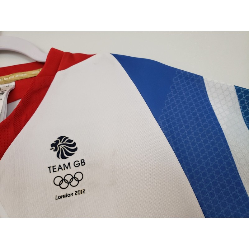 (Ju) Y2K Adidas Team GB Men's Top Size XS Soccer Jersey London 2012 Olympics gallery
