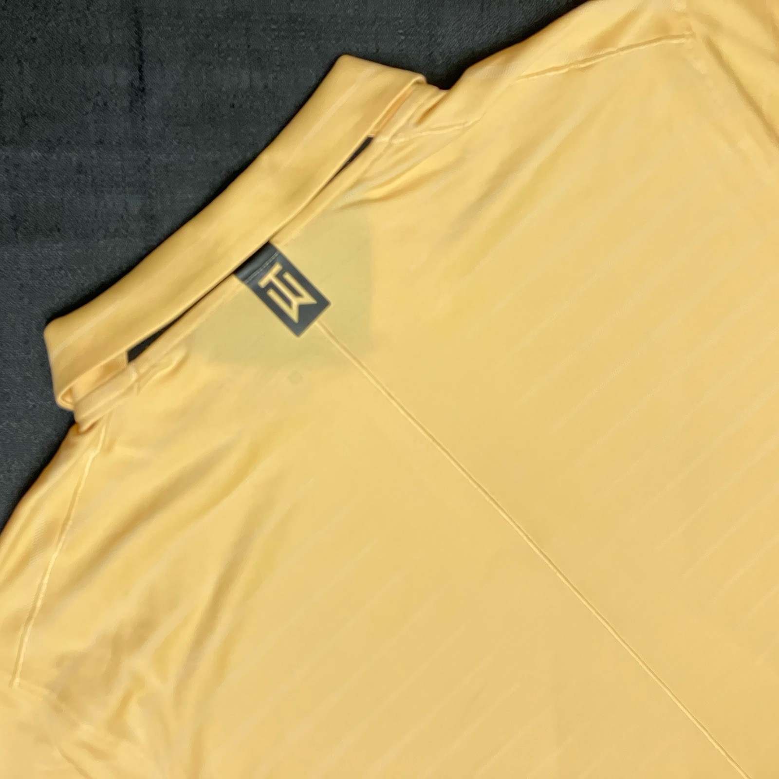 Nike Golf Tiger Woods Cooling Tiger Stripe Polo BV0350 251 Celestial Gold Sz XL gallery