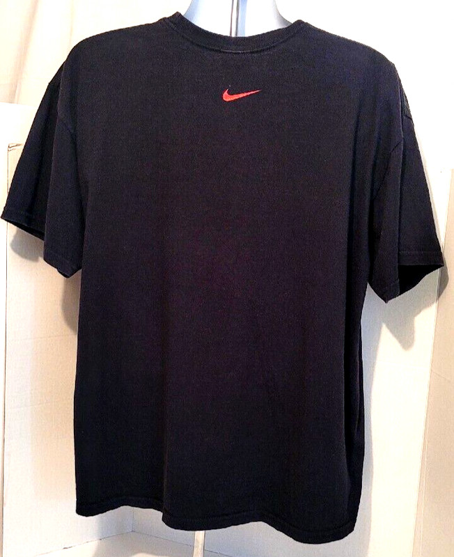 Vtg Nike Men's Tshirt XL Just Do It Rubber Graphic Black SS Crew Neck Black Red gallery