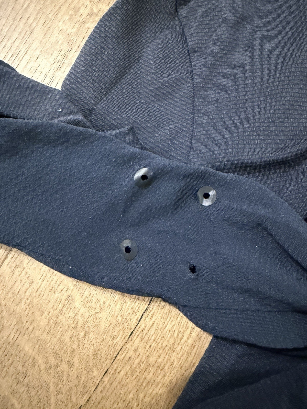 Lululemon Men's MediumLong Sleeve Vent Tech 1.0 Older Superior LuluLemon Quality gallery