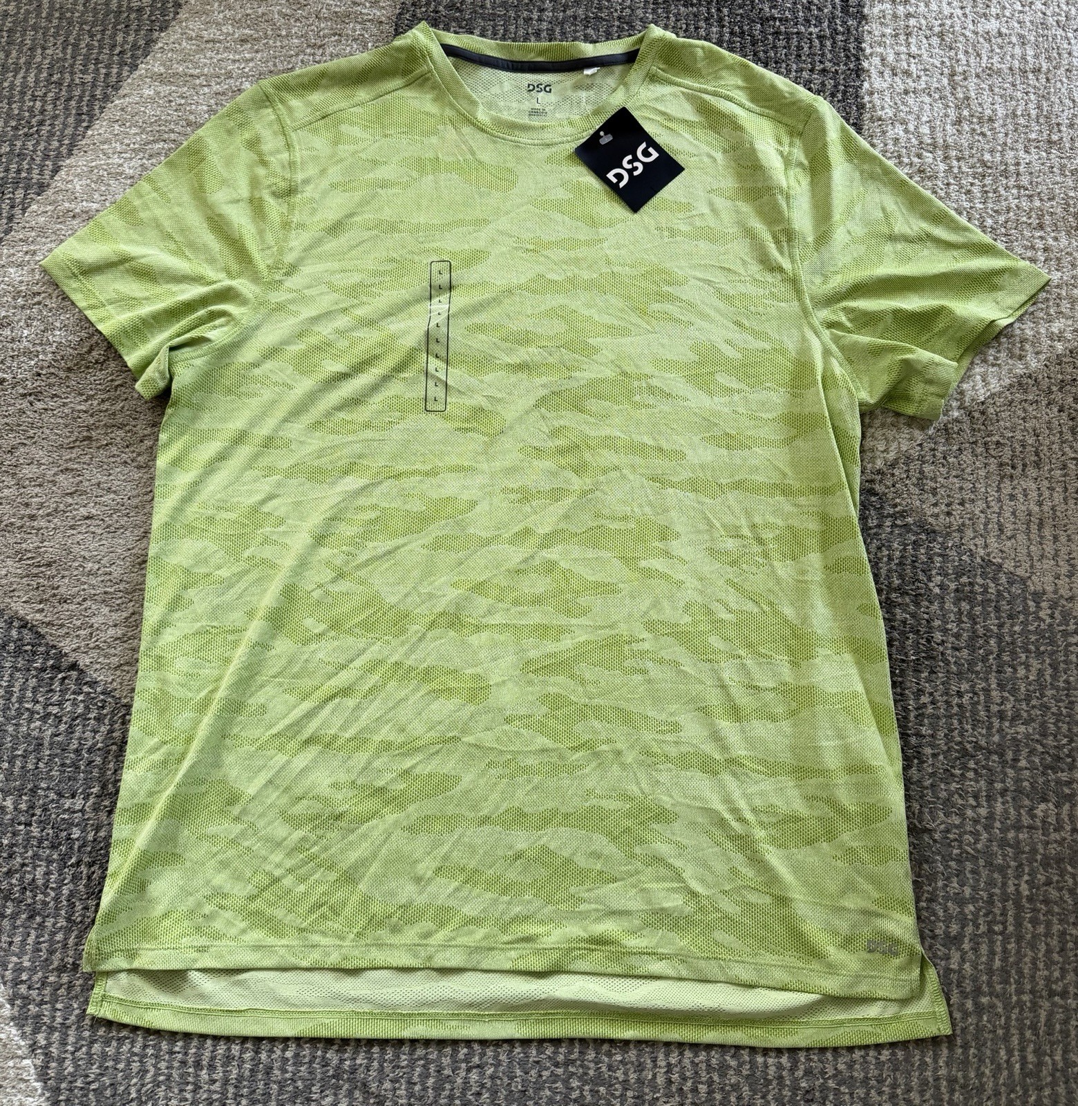 Men’s DSG Movement Jacquard Short Sleeve T Shirt Pale Neon Green Sz Large NWT gallery