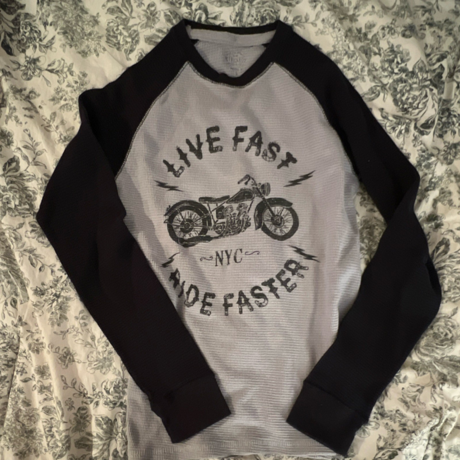 RCE BUCK & CO Men's Long Sleeve Motorcycle Graphic T-Shirt S Gray Black gallery